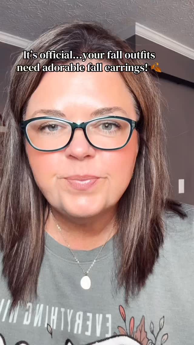Fall tee ✔️
Cute earrings ✔️
Now we’re ready for fall. 🍂

This week’s Mendy’s Must-Have is all about adding a little FUN to your fall outfits!

👻 Ghosts — I have ONE pair and they’re sold out!
🍬 Candy Corn — 2 pairs available
🎃 Pumpkins — 2 pairs available

They’re here and ready to grab, so comment below or message me if one needs to be yours! 🧡 #fallvibes #fallfashion